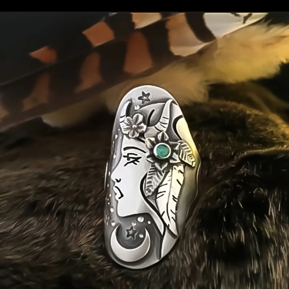 Unique Fashion Boho Ring - Picture 3 of 3